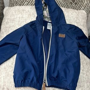 Light nylon jacket w/hood